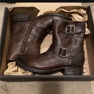 Genuine leather boots